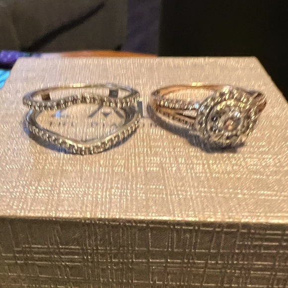 Beautiful wedding ring with add ons. Rose gold and diamonds - Picture 1 of 12